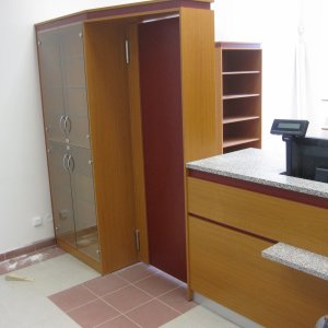 Lékařské ordinace a lékárny